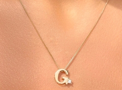 Correntinha letra zirconia banho ouro 18k - comprar online