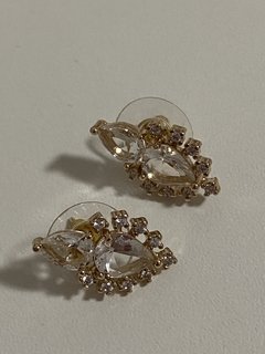 Brinco cristal e zircônia banhado a ouro 18k