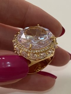 Anel redondo cravejado dourado/cristal - comprar online