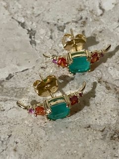 Brinco ear hook cristais coloridos banhado a ouro - comprar online