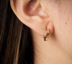 Argolinha lisa banhada a ouro 18k - comprar online