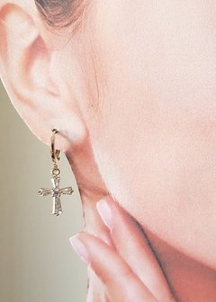 Brinco argola pingente banhado a ouro 18k - Ananogueirasemijoias