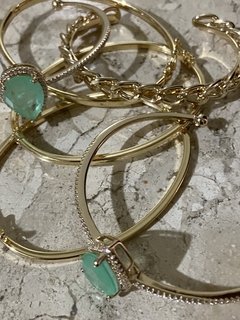 Bracelete com pedra esmeralda colombiana banhado a ouro 18k - comprar online