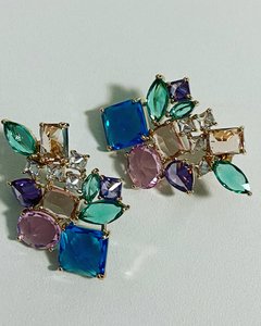 Brinco multicolorido pedras