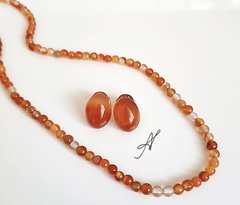 Conjunto pedras naturais laranja banhado a ouro 18