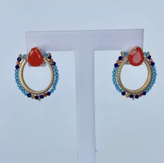 Brinco multicolorido banhado a ouro 18k 