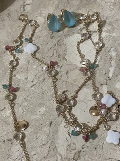 Colar longo de pedras naturais: Turquesa, rosa, cristal, madrepérola e pérola - comprar online