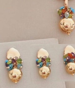 Brinco cristais col banho ouro 18k