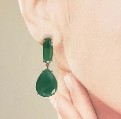 Brinco com base oval e gota de cristal verde esmer - Ananogueirasemijoias