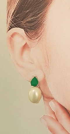 Brinco argola pedra/perola banhado a ouro 18k - comprar online
