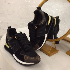 Tênis preto com dourado LV - Lys Shoetique