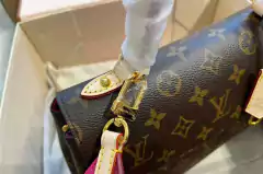 Bolsa L V Petit alça colors - Lys Shoetique