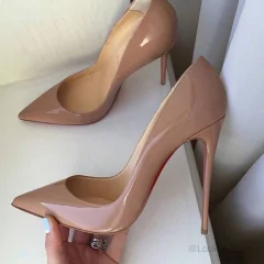 Scarpin Nude Verniz Sola Vermelha na internet