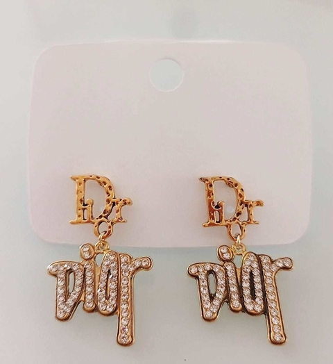 Brinco D pendente strass