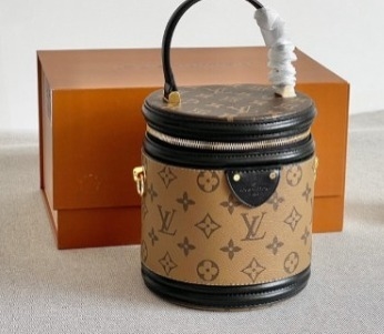 Bolsa L V CANNES