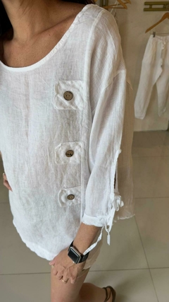 Remera Botones