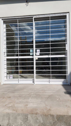 REJAS DE SEGURIDAD CORREDIZAS - - Kailua Diseño