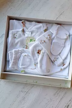 AJUAR 8 PIEZAS BROTECITOS poema beige - comprar online
