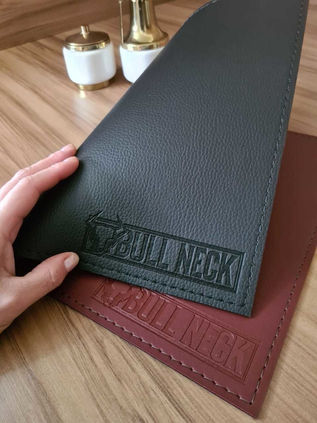 Jogo Americano Dupla Face 6 peças Vinho e Preto PERSONALIZADO - Bull Neck Brasil