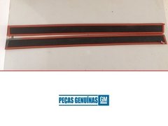 Par Faixa Lateral Original Gm 1693 - comprar online