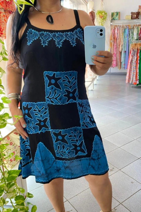VESTIDO CURTO INDIANO COM ALÇAS AJUSTÁVEL E BORDADOS ARTESANAIS