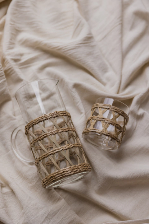 Jarra de vidrio y ratán Amalfi