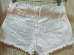Short Branco - comprar online