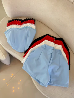 Conjunto aspas na internet