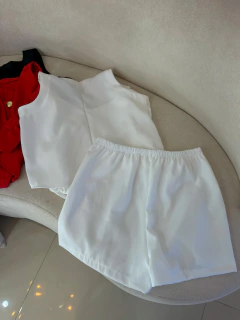 Conjunto Clara na internet