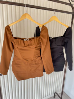 Conjunto Mona - Bela Flor