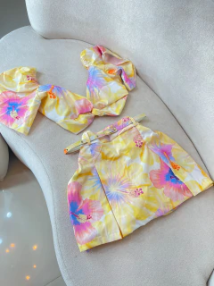 Imagem do Conjunto short saia + cintinho estampado