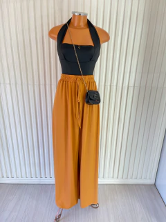 Calça pantalona na internet