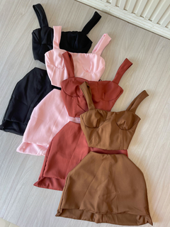 Conjunto aspas saia na internet