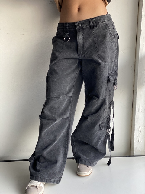 wid leg cargo gris