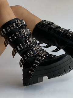 borcegos astrid en internet