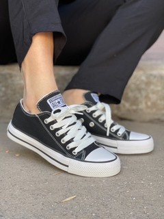 ZAPAS DE LONA NEGRA en internet