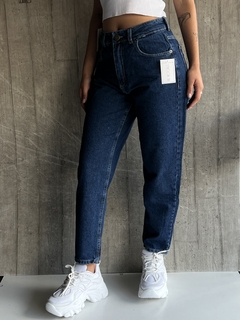 Mom SUKA - Ríe Victoria