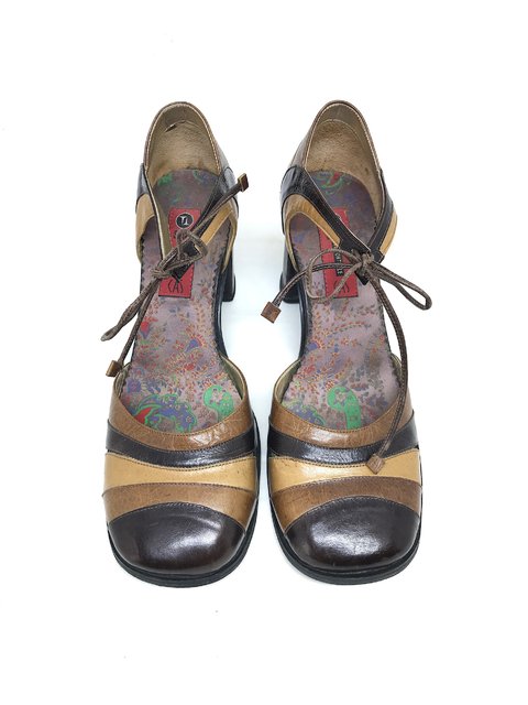 Selo de Controle - Sapato Marrom 37