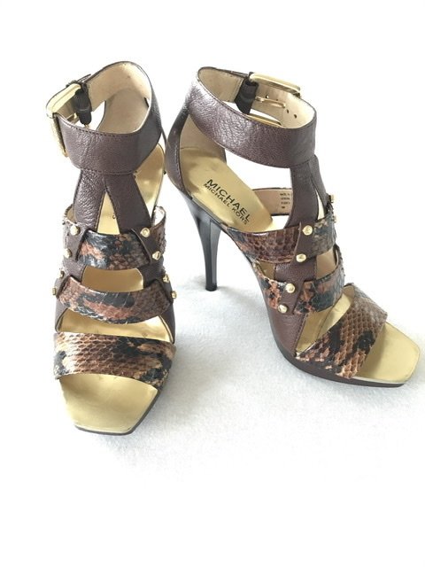 Sandália Michael Kors 35
