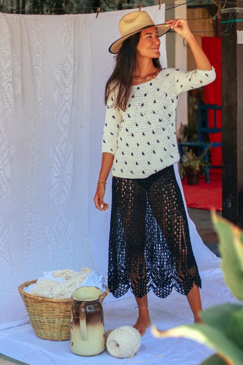 Blusa Bolinhas Crochê