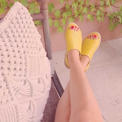Sandalias Lucy Lima en internet