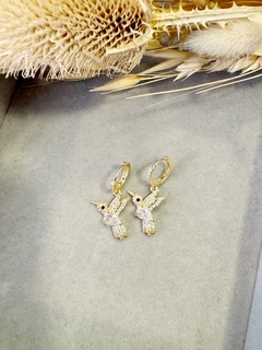 Aros Acero Quirúrgico - Argolla Colibri Dorado - ROMINA relojeria+joyeria
