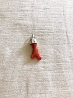 Dije Piedra Natural - Coral Chico en internet