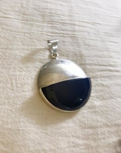 Dije Piedra Natural - Medio Circulo Azul Marino