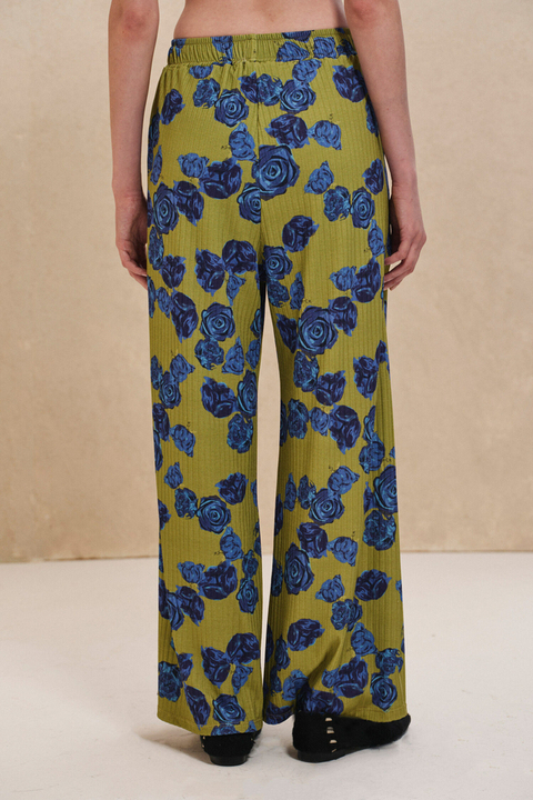 Pantalon Blue Roses - Oliva - comprar online