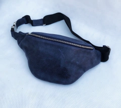 Riñonera "Logan" cuero graneado azul - comprar online