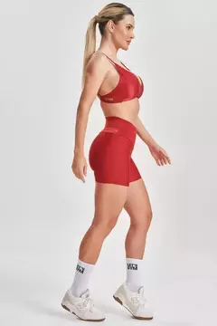 Conjunto de shorts Just Vermelho na internet