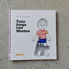 TOTO JUEGA CON MININO