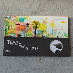 TOPO BAJO LA TIERRA