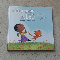 LA FALDA MORADA DE LEO